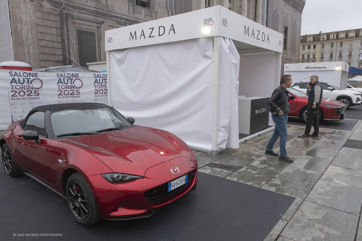 DSCF0018.jpg - 26/09/2025.Torino inaugurata l'edizione 2025 del Salone dell'auto di Torino. Nella foto lo stand della Mazda
