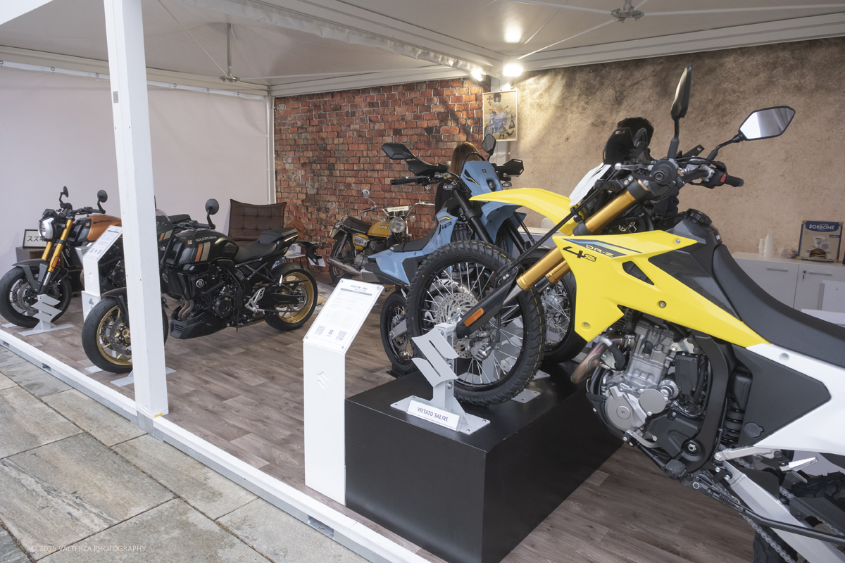 DSCF0031.jpg - 26/09/2025.Torino inaugurata l'edizione 2025 del Salone dell'auto di Torino. Nella foto lo stand Suzuki presente anche con le moto