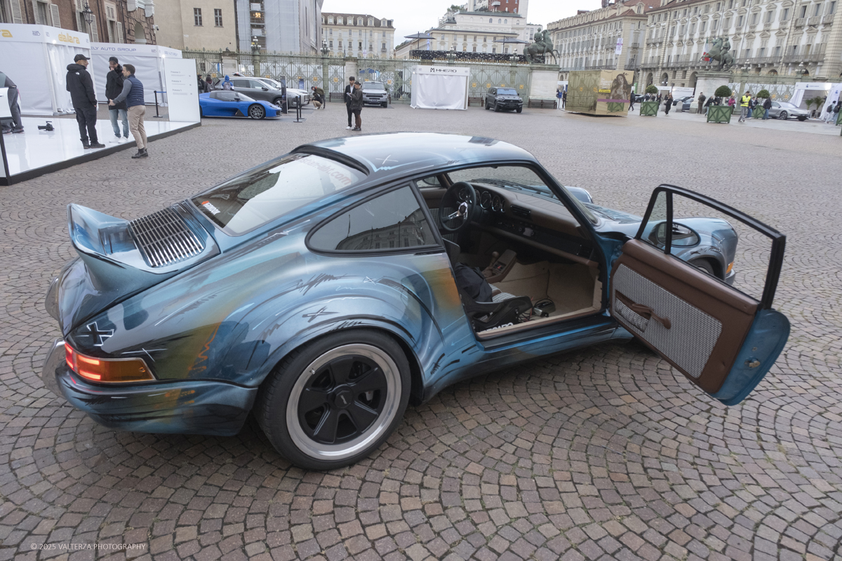 DSCF0059.jpg - 26/09/2025.Torino inaugurata l'edizione 2025 del Salone dell'auto di Torino. Nella foto lo stand del risorto costruttore di sedili RECARO