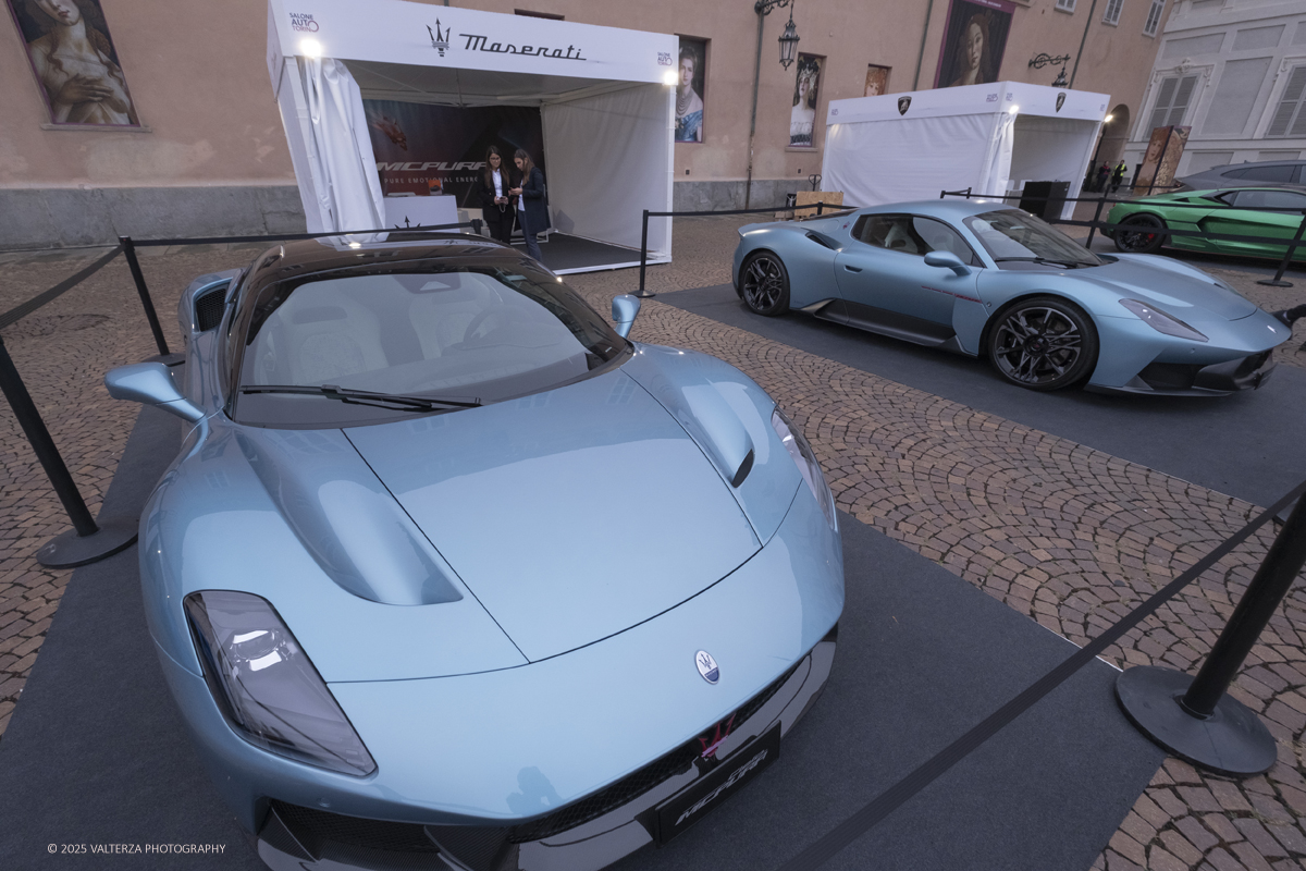 _DSF1197.jpg - 26/09/2025.Torino inaugurata l'edizione 2025 del Salone dell'auto di Torino. Nella foto lo stand maserati in piazzetta reale