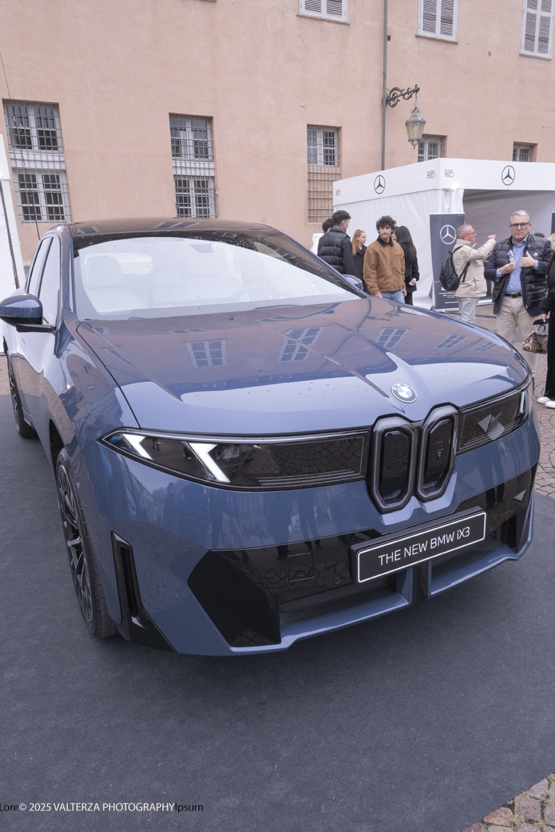 _DSF1886.jpg - 26/09/2025.Torino inaugurata l'edizione 2025 del Salone dell'auto di Torino. Nella foto lo stand BMW che ha presentato inj anteprima nazionale il nuovo modello  iX3