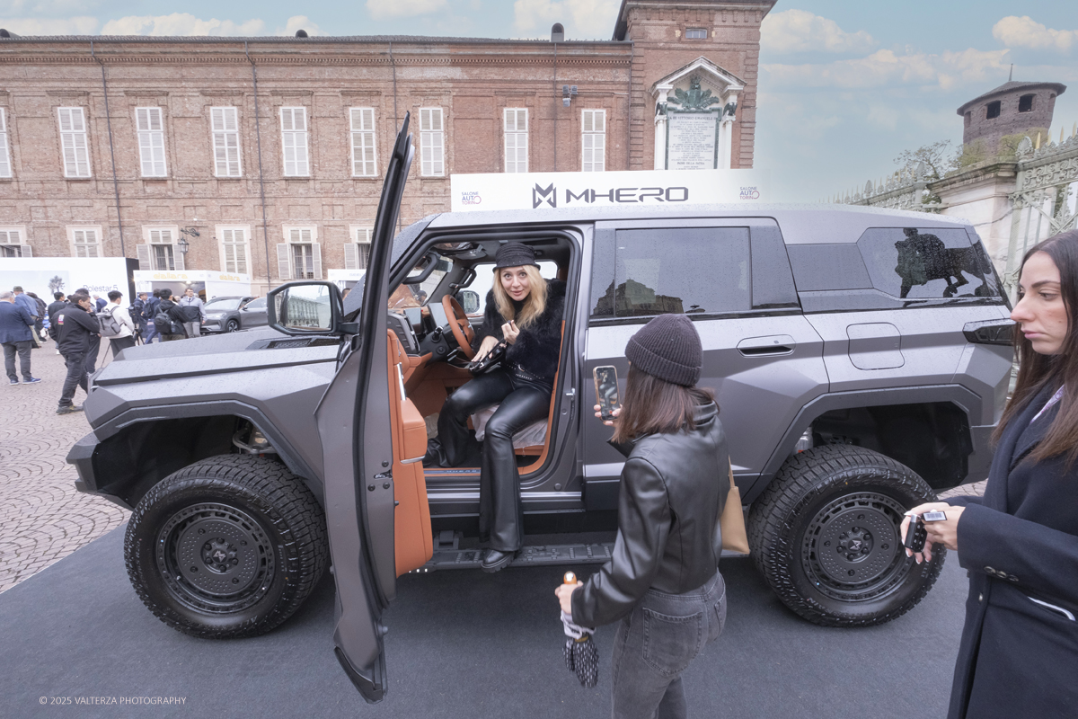 _DSF1903.jpg - 26/09/2025.Torino inaugurata l'edizione 2025 del Salone dell'auto di Torino. Nella foto lo stand della MHERO con il modello M917