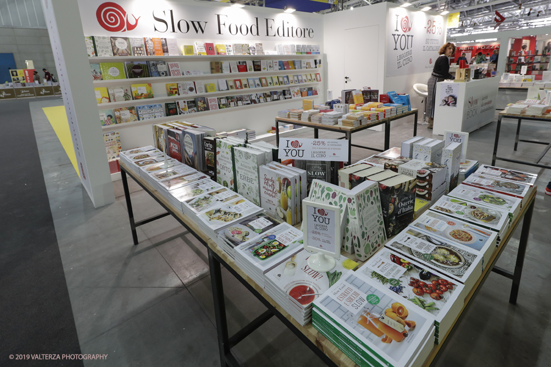 _G3I3971.jpg - 09/05/2019. Torino, 32mo Salone Internazionale del Libro. Nella foto lo stand di Slow Food Editore nel nuovo spazio dell'Oval