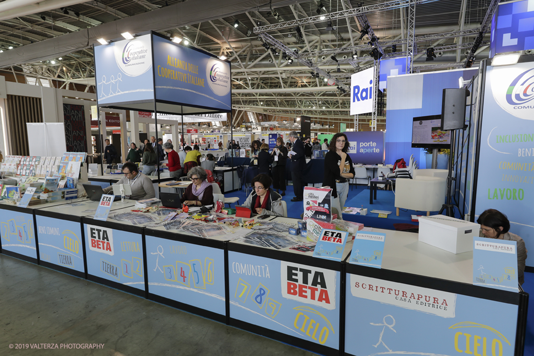 _G3I4091.jpg - 09/05/2019. Torino, 32mo Salone Internazionale del Libro. Nella foto lo stand di Alleanza Cooperative Italiane nel nuovo spazio dell'Oval