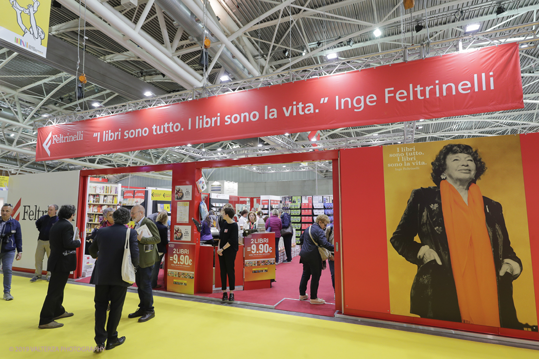 _G3I4235.jpg - 09/05/2019. Torino, 32mo Salone Internazionale del Libro. Nella foto  lo stand di Feltrinelli nel nuovo spazio dell'Oval