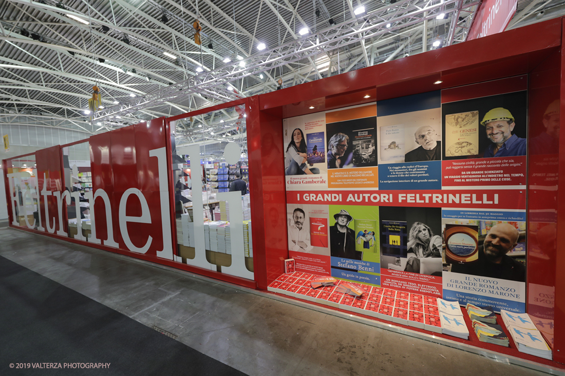 _G3I4258.jpg - 09/05/2019. Torino, 32mo Salone Internazionale del Libro. Nella foto  lo stand di Feltrinelli nel nuovo spazio dell'Oval