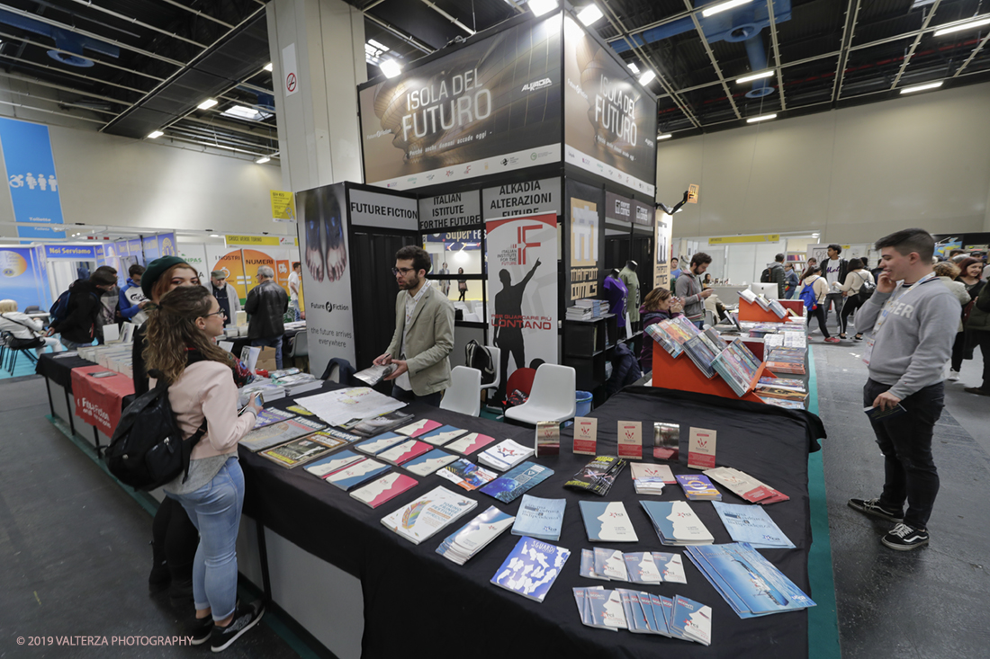 _G3I4383.jpg - 09/05/2019. Torino, 32mo Salone Internazionale del Libro. Nella foto l'isola del futuro spazio dedicato al futuro, alla fantascienza e alle nuove tecnologie, con dibattiti e presentazioni di novitÃ  editoriali.