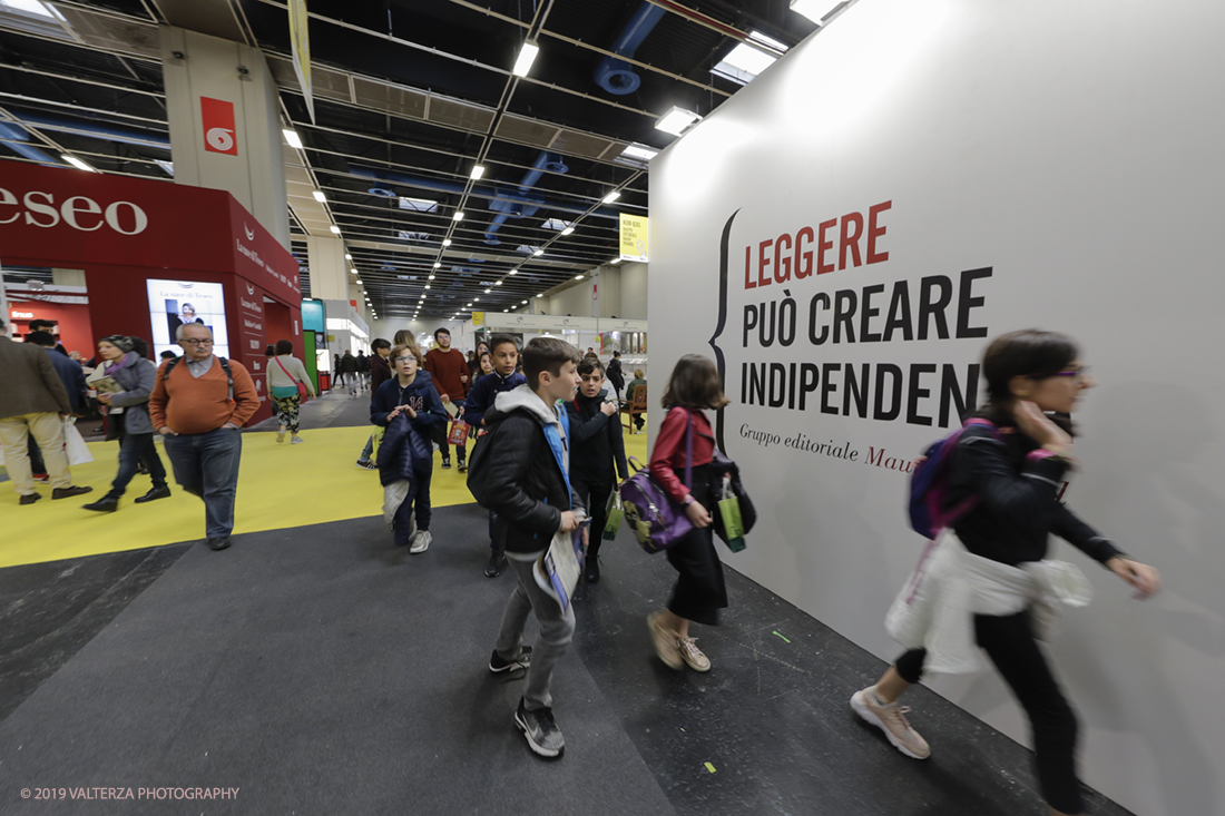 _G3I4469.jpg - 09/05/2019. Torino, 32mo Salone Internazionale del Libro. Nella foto molti i giovani portati in visita al Salone dalle scuole.