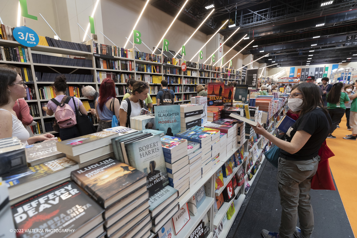 _G3I7354.jpg - 20/05/2022. Torino. Cuori Selvaggi, XXXIV Edizione  del Salone Internazionale del Libro. Nella foto installazioni al Lingoto nei vari padiglioni