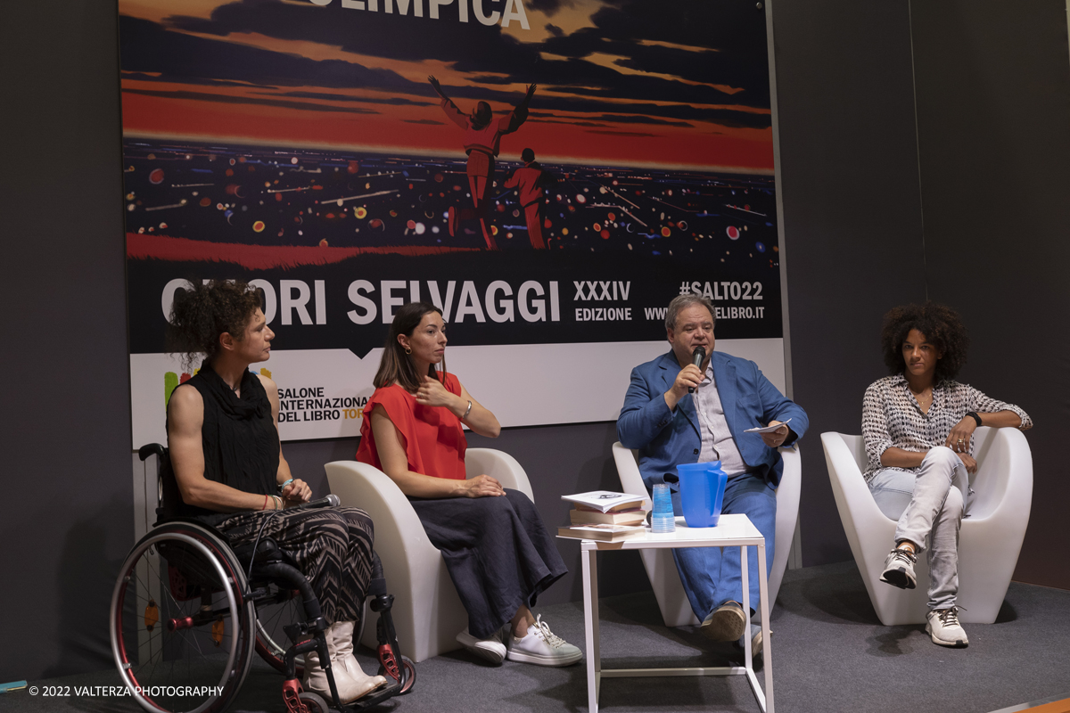 _G3I7401.jpg - 20/05/2022. Torino. Cuori Selvaggi, XXXIV Edizione  del Salone Internazionale del Libro. Nella foto Storie di sport in Friuli Venezia Giulia con le atlete della regione Katia Aere paratleta nel ciclismo, Sara Gama e Mara Navarria