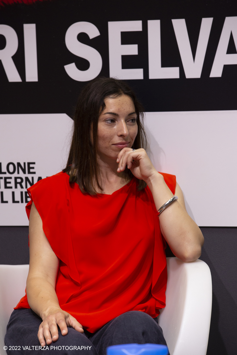 _X9B9518.jpg - 20/05/2022. Torino. Cuori Selvaggi, XXXIV Edizione  del Salone Internazionale del Libro. Nella foto Storie di sport in Friuli Venezia Giulia con le atlete della regione Katia Aere paratleta nel ciclismo, Sara Gama e Mara Navarria