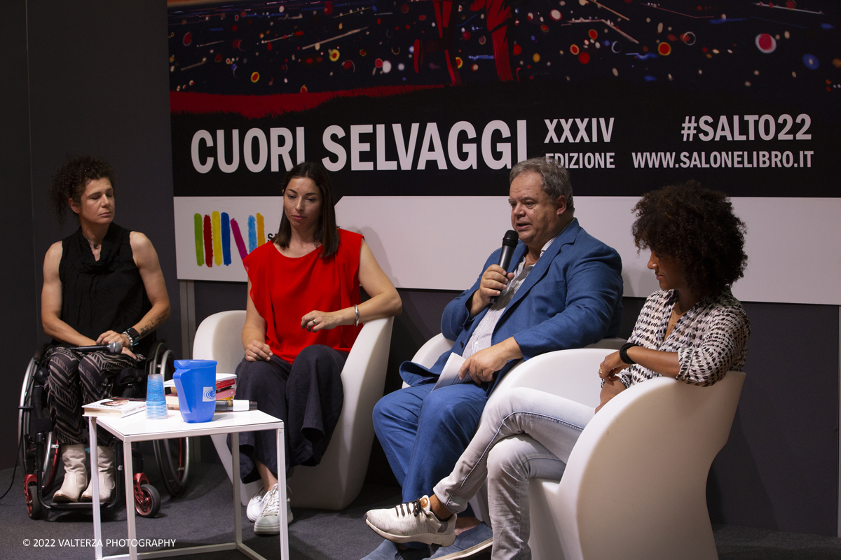 _X9B9565.jpg - 20/05/2022. Torino. Cuori Selvaggi, XXXIV Edizione  del Salone Internazionale del Libro. Nella foto Storie di sport in Friuli Venezia Giulia con le atlete della regione Katia Aere paratleta nel ciclismo, Sara Gama e Mara Navarria