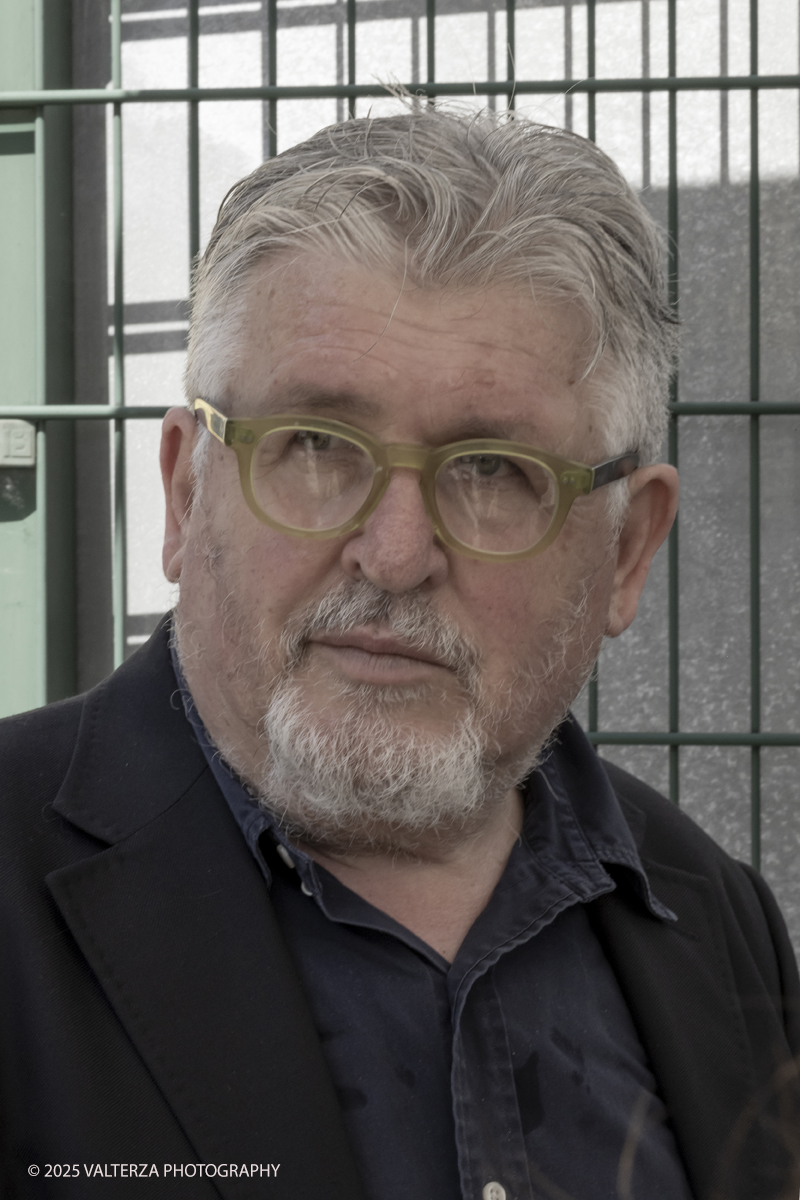 _G5A7780.jpg - 15/05/2025. Torino . Il Salone Internazionale del Libro di Torino, ospitato al Lingotto Fiere, Ã¨ un festival culturale che celebra la lettura, lâ€™editoria e le idee.Il tema di quest'anno Ã¨ " Le parole tra noi leggere." Nella foto LUIGI CIOTTIAutore di Cento passi verso unâ€™altra Italia (Piemme)Con Mario LancisiModera Elena CiccarelloTrentâ€™anni dalla fondazione di Libera e ottantâ€™anni di don Luigi Ciotti. Storie ed esperienze raccontate in passato a cui se ne aggiungono altre