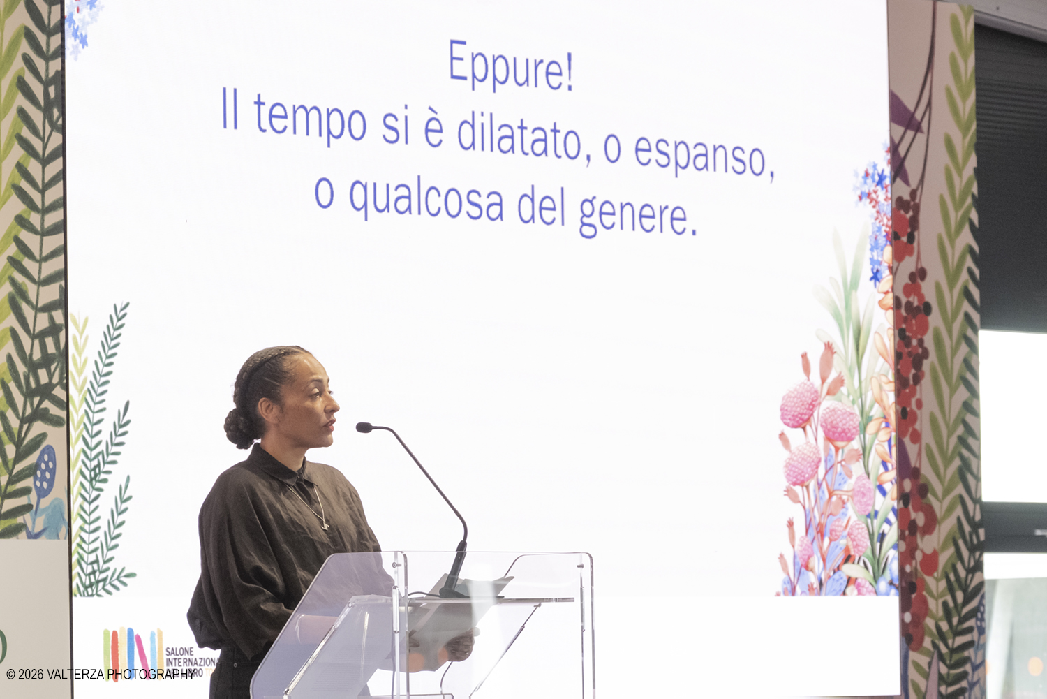 _DSF1354.jpg - 14/05/2026. Torino. XXXVIII edizione del Salone Internazionale del Libro di Torino. La lezione inaugurale di Zadie Smith. Nella foto Zadie Smith impegnata nella sua Lectio Magistralis