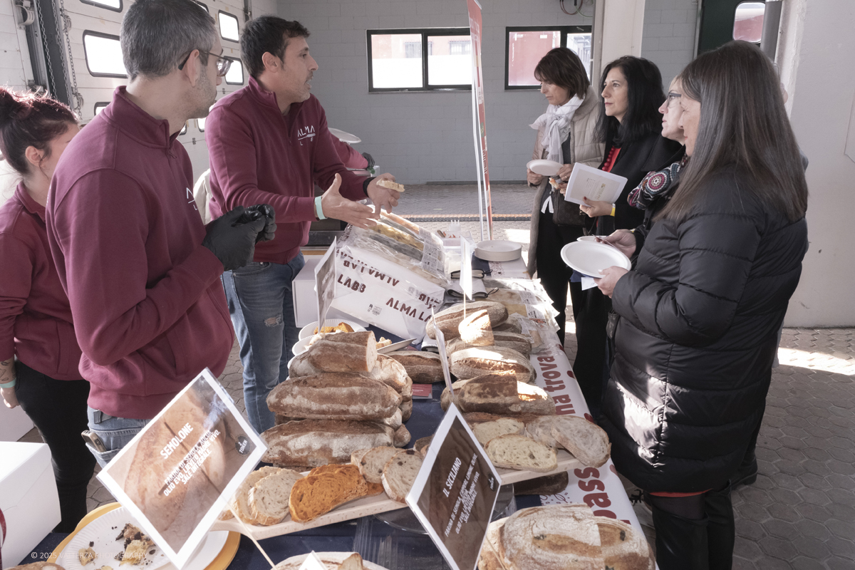 _DSF5943.jpg - 08-09/11/2025. Moncalieri.  L'evento si pone lâ€™obiettivo di promuovere la cultura del pane locale e delle sue tradizioni e di valorizzare le eccellenze della filiera piemontese, creando sinergie tra produttori, artigiani e consumatori.