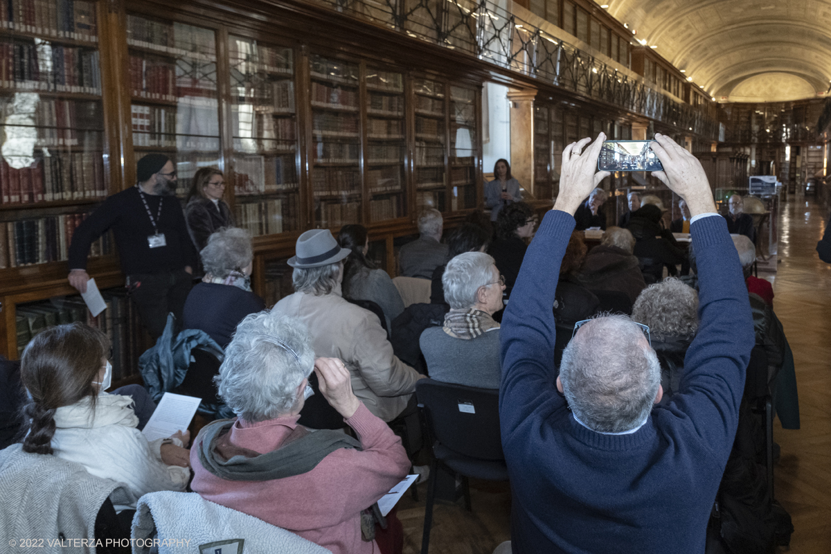 _DSF3644.jpg - 12/01/2023. Torino. L'esposizione  alla biblioteca reale dal 13 gennaio al 25 Marzo 2023 ripercorre la lunga storia dell'arte xilografica e tipografica. Nella foto un momento della presentazione della mostra