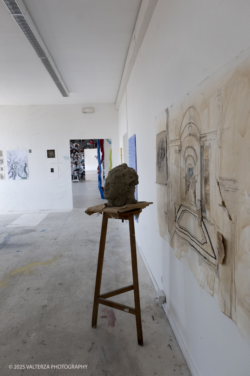 DSCF0022.jpg - 07/07/2025. Torino. Ritorna la Summer Exhibition allâ€™Albertina con il talento dei giovani artisti dellâ€™Accademia. Nella foto parte dell'allestimento