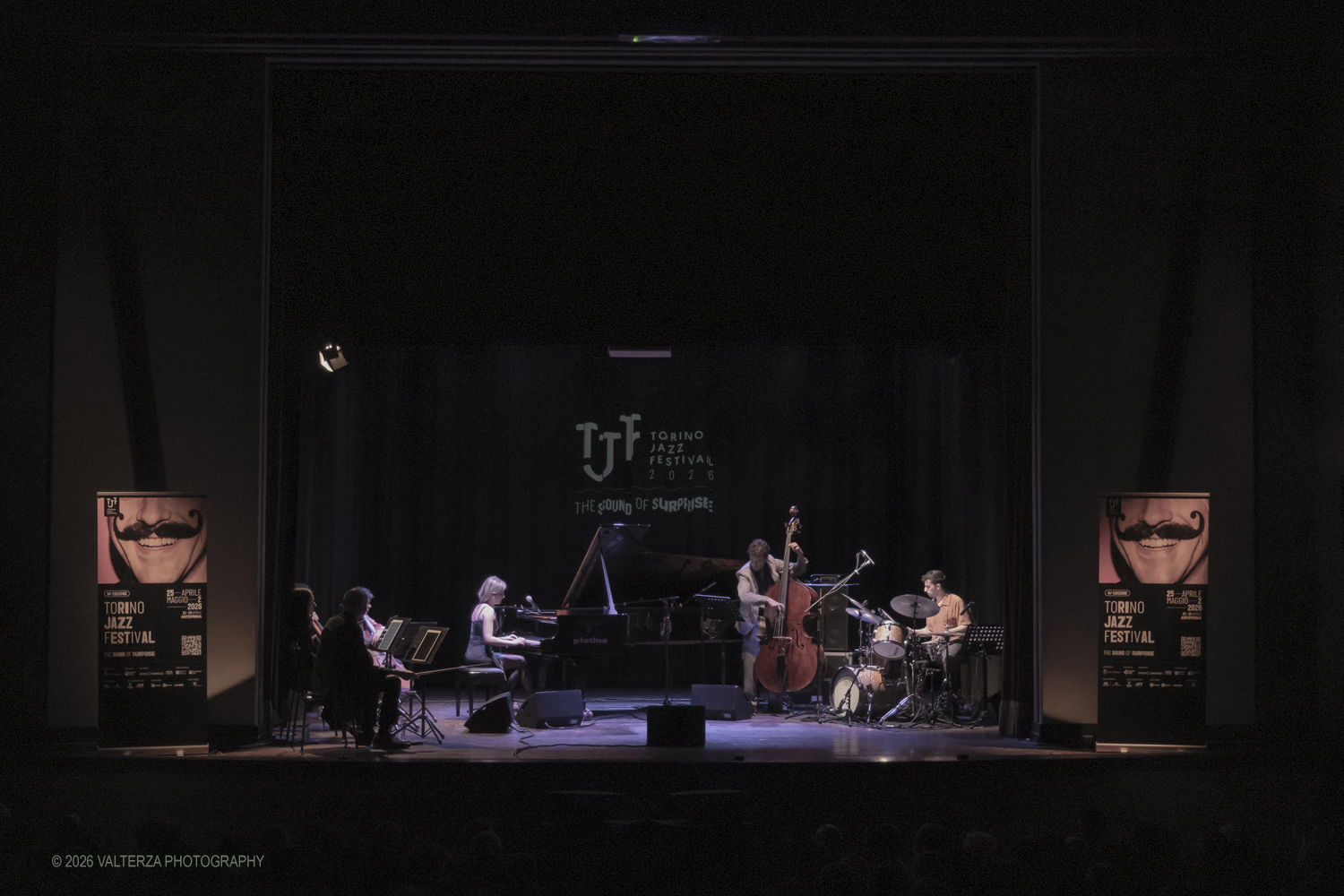 _DSF0430.jpg - 30/04/2026. Torino. TJF 2026 - FRANCESCA TANDOI TRIO + Jazz Acoustic Strings QuartetFrancesca Tandoi pianoforteStefano Senni contrabbassoPasquale Fiore batteriaJazz Acoustic Strings Quartet:Cesare Carretta, Silvia Maffeis violiniMonica Vatrini violaEnrico Guerzoni violoncelloArrangiamenti di Cristiano Arcelli