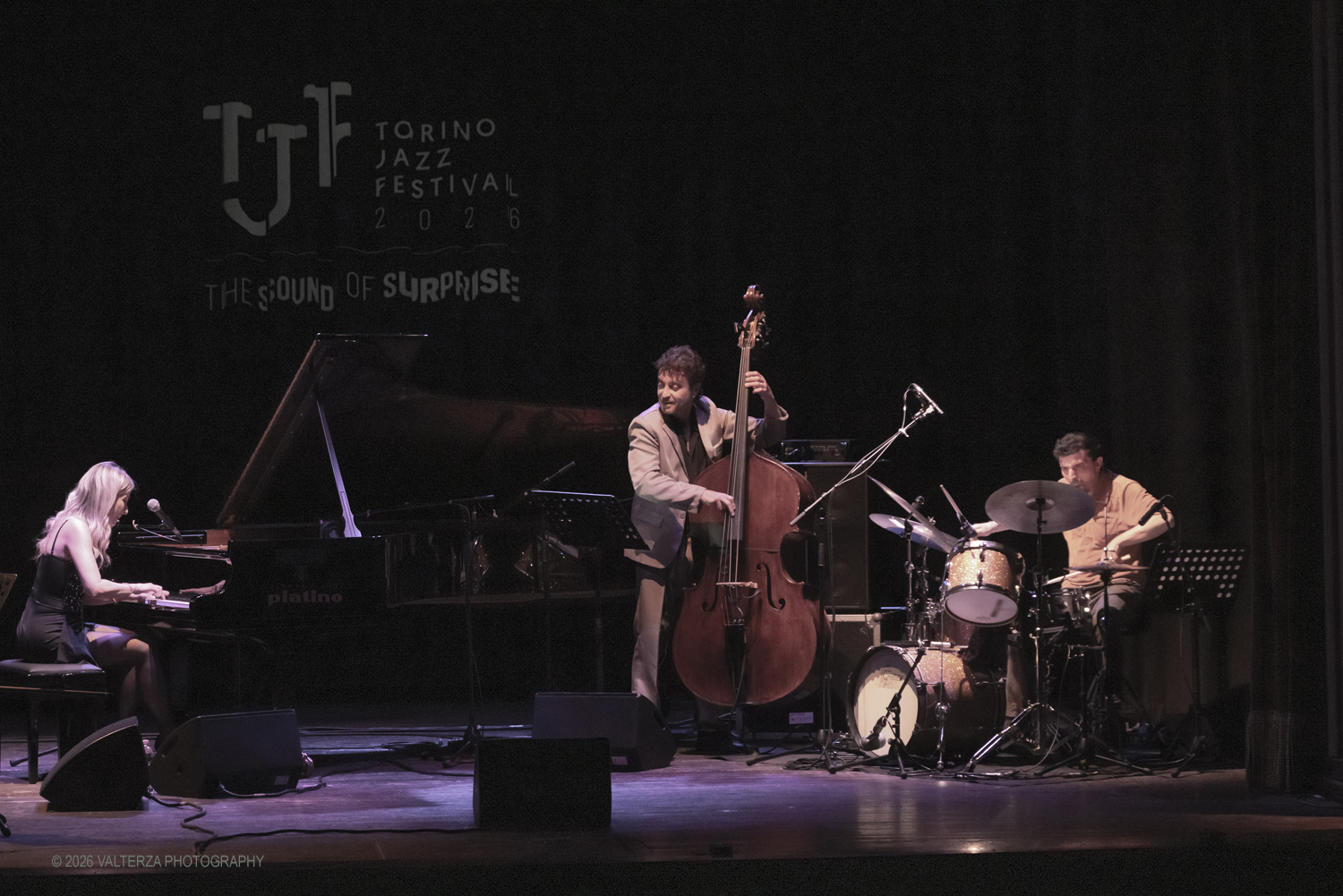 _DSF7766.jpg - 30/04/2026. Torino. TJF 2026 - FRANCESCA TANDOI TRIO + Jazz Acoustic Strings QuartetFrancesca Tandoi pianoforteStefano Senni contrabbassoPasquale Fiore batteriaJazz Acoustic Strings Quartet:Cesare Carretta, Silvia Maffeis violiniMonica Vatrini violaEnrico Guerzoni violoncelloArrangiamenti di Cristiano Arcelli