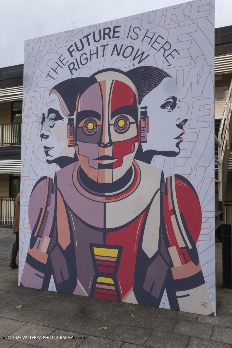 DSCF0002.jpg - 30/10/2025- 01/11/2025/Torino/ The Others Ã¨ una fiera indipendente nata con l'obiettivo di intercettare il linguaggio delle nuove generazioni creative e promuovere le realtÃ  emergenti. Nella foto Il manifesto della Fiera all'ingresso