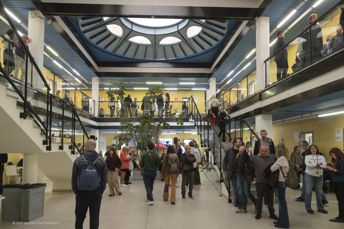 DSCF0222.jpg - 30/10/2025- 01/11/2025/Torino/ The Others Ã¨ una fiera indipendente nata con l'obiettivo di intercettare il linguaggio delle nuove generazioni creative e promuovere le realtÃ  emergenti. Nella foto in visita alla mostra