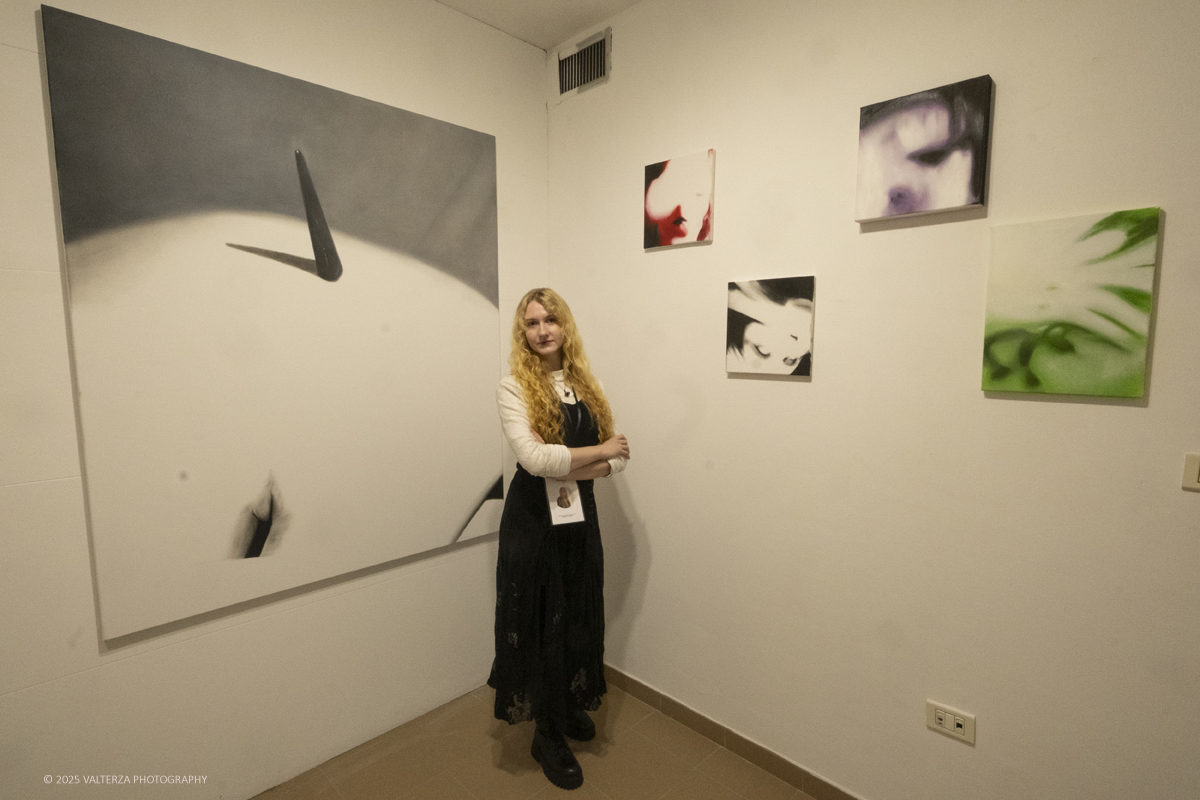 _DSF4750.jpg - 30/10/2025- 01/11/2025/Torino/ The Others Ã¨ una fiera indipendente nata con l'obiettivo di intercettare il linguaggio delle nuove generazioni creative e promuovere le realtÃ  emergenti. Nella foto Contour Art Gallery, Vilnius Lituania- L'artiata Raminta S. R. Mint
