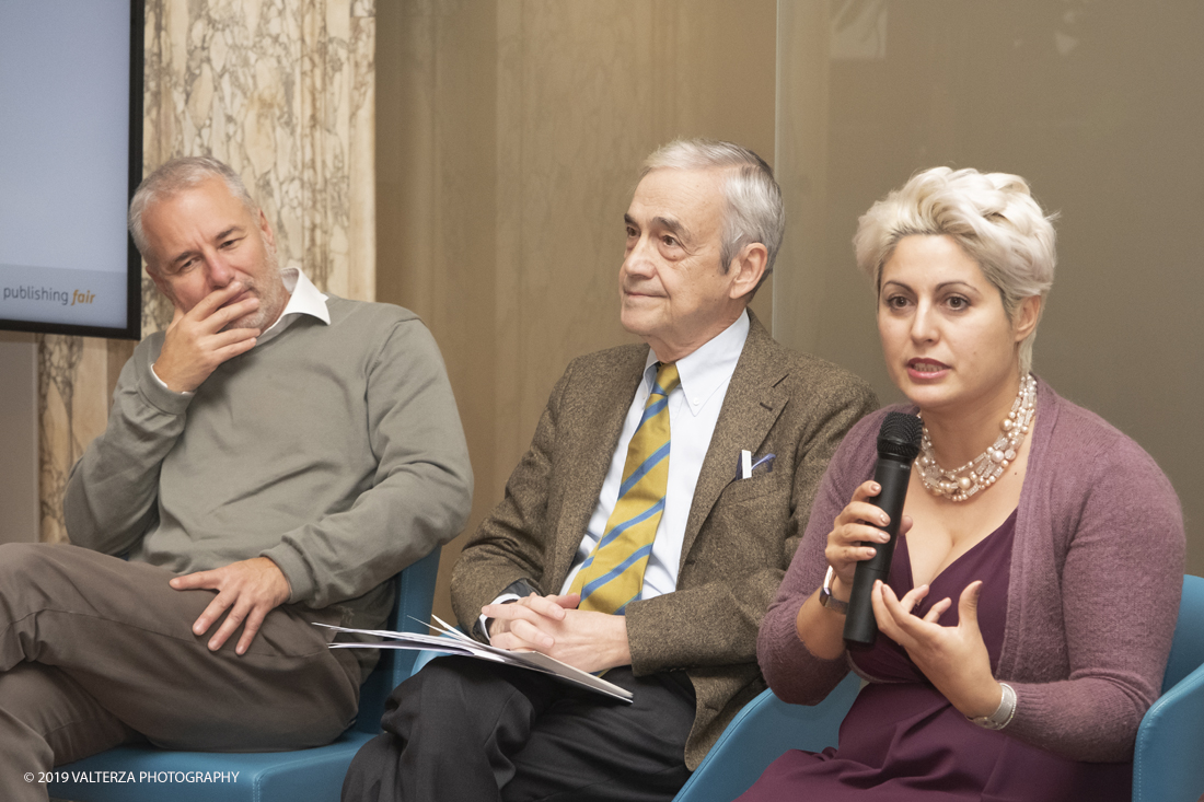 _DSF4460.jpg - 13/11/2019 Primo evento italiano dedicato alla filiera dell'editoria. Nella foto l'intervento di Marzia Camarda ideatrice dell'evento con Lorenzo Armando.