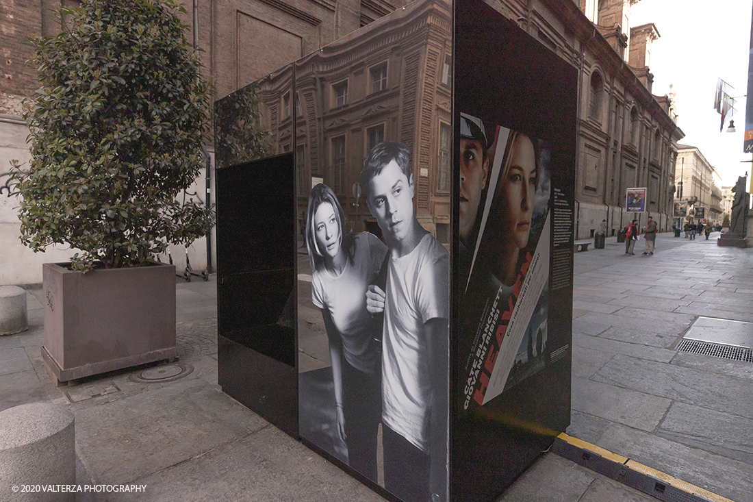 _G3I2720.jpg - 27/02/2020. Torino. Nei punti della cittÃ  dove sono stati realizzati film importanti, sono allestiti supporti di forte impatto visivo e iconografico ( totem) per unâ€™accoglienza immersiva e suggestiva in una Torino â€˜cinema friendlyâ€™. In questo modo 20 luoghi â€˜cinematograficamenteâ€™ significativi come piazze e palazzi del centro cittadino sono le tappe di un percorso che permette di rivivere la storia del cinema torinese attraverso i 20 film piÃ¹ significativi. Nella foto il totem di Heaven. Tom Tykwer nel 2002. Piazza Carignano/Via Accademia delle Scienze