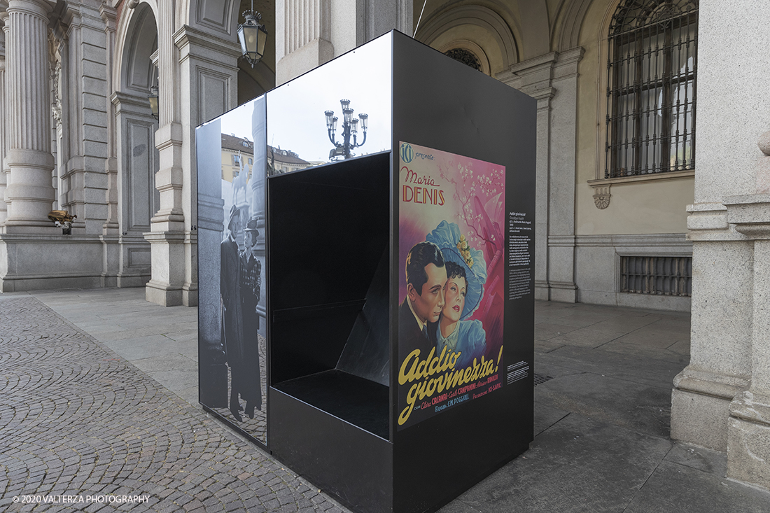 _G3I2775.jpg - 27/02/2020. Torino. Nei punti della cittÃ  dove sono stati realizzati film importanti, sono allestiti supporti di forte impatto visivo e iconografico ( totem) per unâ€™accoglienza immersiva e suggestiva in una Torino â€˜cinema friendlyâ€™. In questo modo 20 luoghi â€˜cinematograficamenteâ€™ significativi come piazze e palazzi del centro cittadino sono le tappe di un percorso che permette di rivivere la storia del cinema torinese attraverso i 20 film piÃ¹ significativi. Nella foto il totem di Addio Giovinezza! Ferdinando Maria Poggioli nel 1940. Piazza Carlo Alberto