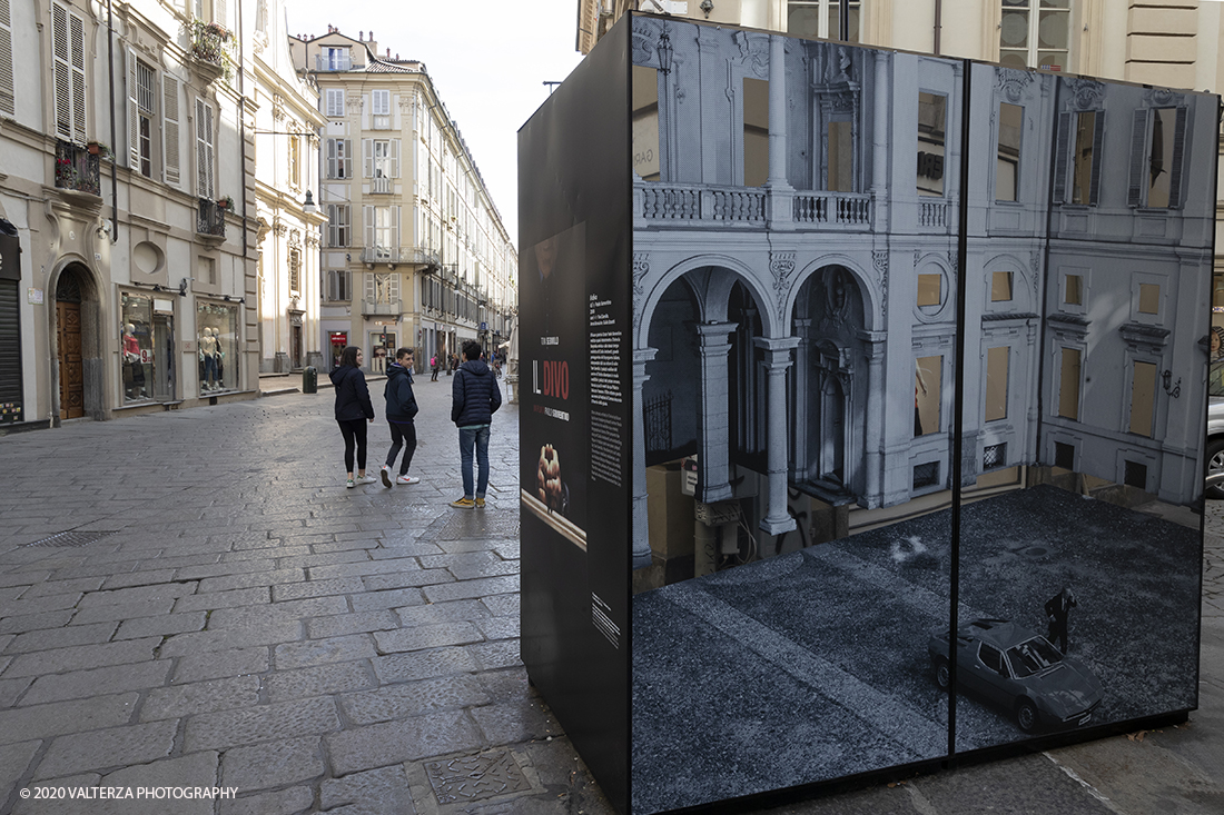 _G3I2863.jpg - 27/02/2020. Torino. Nei punti della cittÃ  dove sono stati realizzati film importanti, sono allestiti supporti di forte impatto visivo e iconografico ( totem) per unâ€™accoglienza immersiva e suggestiva in una Torino â€˜cinema friendlyâ€™. In questo modo 20 luoghi â€˜cinematograficamenteâ€™ significativi come piazze e palazzi del centro cittadino sono le tappe di un percorso che permette di rivivere la storia del cinema torinese attraverso i 20 film piÃ¹ significativi. Nella foto il totem di Il Divo. Paolo Sorrentino nel 2008. Via Garibaldi/Via della Misericordia.