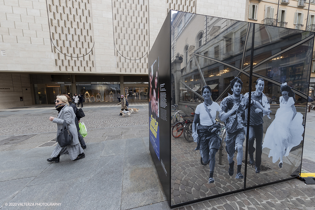 _G3I3052.jpg - 27/02/2020. Torino. Nei punti della cittÃ  dove sono stati realizzati film importanti, sono allestiti supporti di forte impatto visivo e iconografico ( totem) per unâ€™accoglienza immersiva e suggestiva in una Torino â€˜cinema friendlyâ€™. In questo modo 20 luoghi â€˜cinematograficamenteâ€™ significativi come piazze e palazzi del centro cittadino sono le tappe di un percorso che permette di rivivere la storia del cinema torinese attraverso i 20 film piÃ¹ significativi. Nella foto il totem di Santa Maradona. Marco Ponti nel 2001. Via Lagrange/Via Teofilo Rossi.