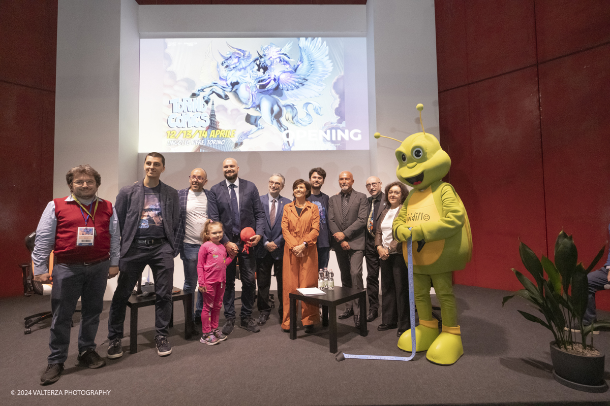 _DSF9118.jpg - 12/04/2024, Torino,..L'evento celebra quest'anno i suoi 30 anni di vita con una edizione speciale  particolarmente ampia. Nella foto il gruppo dei relatori in apertura dell'evento con Lorenza Patriarca, Maurizio Marrone, Giampiero Leo,Enrico Melato, Maurizio Ragno, Vittorio Pavesio, Claudio Castellini, Giovanni Ferrero, Roberta Del Bosco. coordinati da Edoardo Parolisi ufficio Stampa.