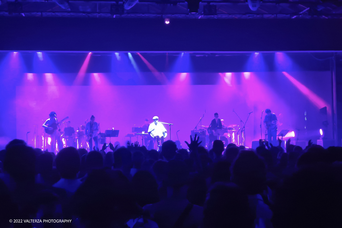 20220615_222303.jpg - 15/06/2022.Torino. Nascimento Ã¨ un idolo della musica brasiliana, un cantautore celebrato in tutto il Mondo. Parte da Torino il tour di addio ai palchi di Nascimiento. Nella foto Milton Nascimento ed il suo complesso