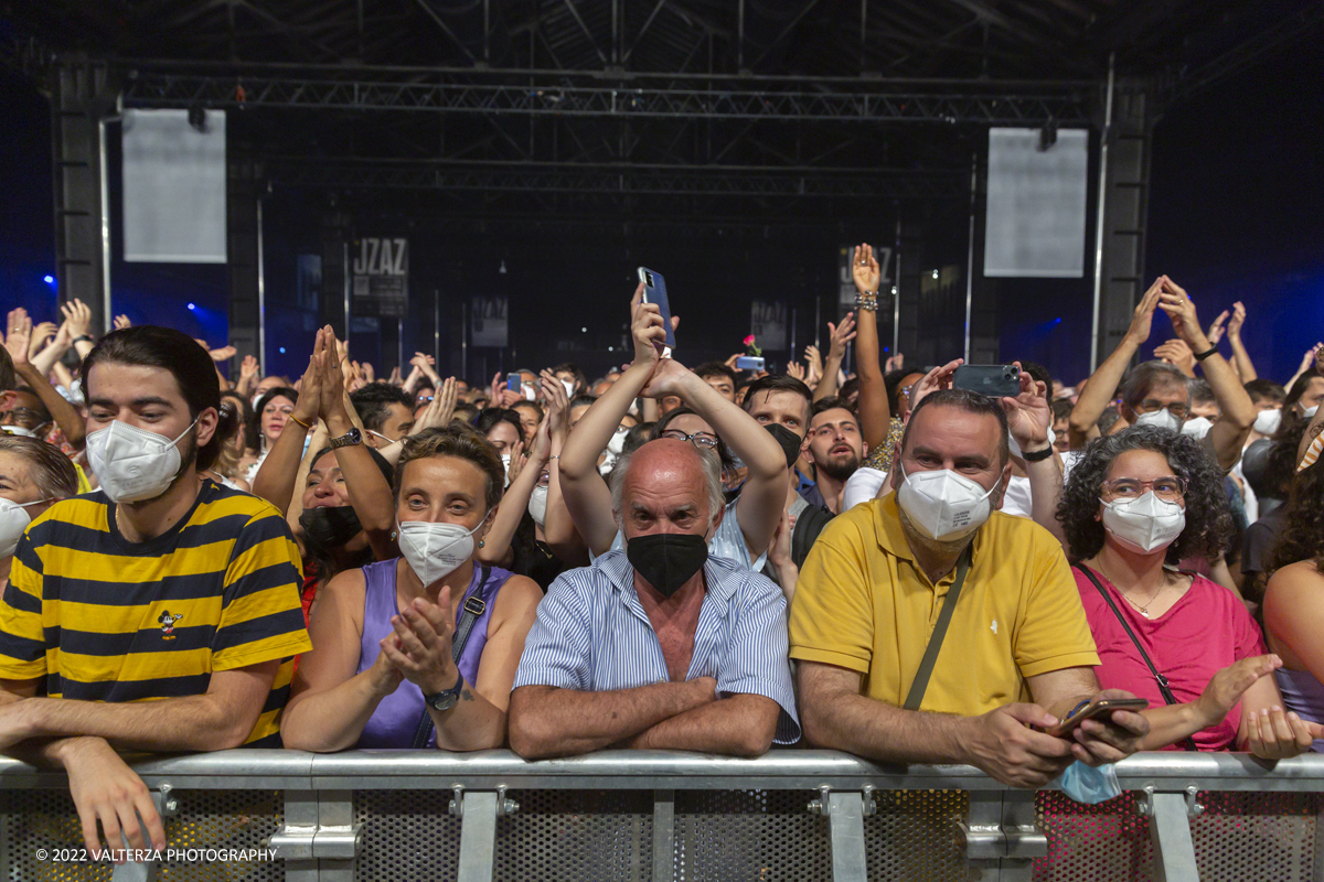 _X9B0039.jpg - 15/06/2022.Torino. Nascimento Ã¨ un idolo della musica brasiliana, un cantautore celebrato in tutto il Mondo. Parte da Torino il tour di addio ai palchi di Nascimiento. Nella foto il pubblico dell'evento