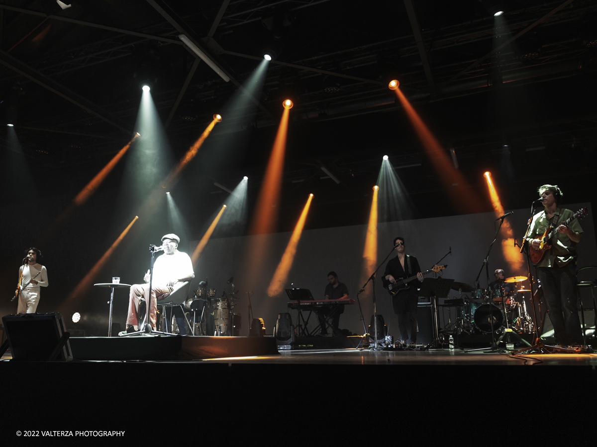 _X9B9935.jpg - 15/06/2022.Torino. Nascimento Ã¨ un idolo della musica brasiliana, un cantautore celebrato in tutto il Mondo. Parte da Torino il tour di addio ai palchi di Nascimiento. Nella foto Milton Nascimento ed il suo complesso