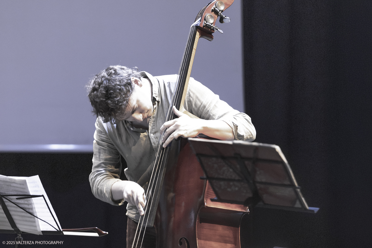 _G5A8531.jpg - 26/04/2025. Torino. Tiziano Tononi/Daniele Cavalcanti "Nexus Plays Dolphy" Daniele Cavallanti, sax tenore, arrangiamenti ; Roberto Ottaviano, sax soprano; Alessandro Castelli, trombone; Emanuele Parrini, violino;  Luca Gusella, vibrafono; Andrea Grossi, contrabbasso; Tiziano Tononi, batteria, arrangiamenti