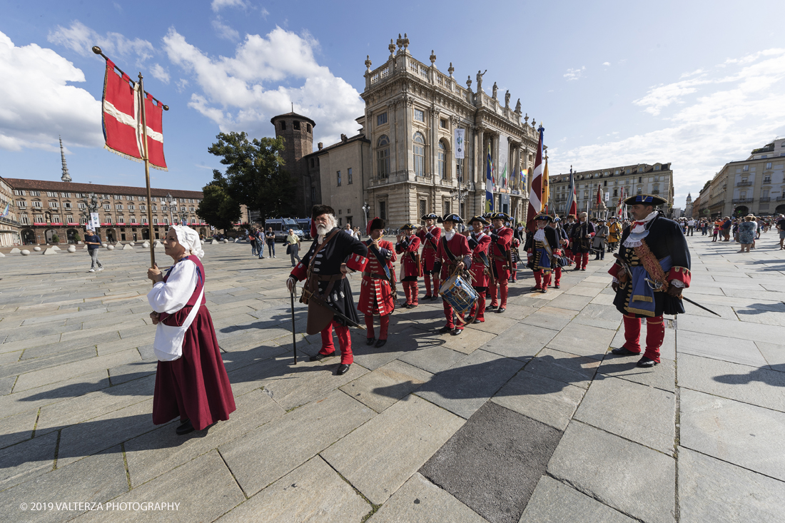 _G3I4181.jpg - 7/09/2019. Torino. Cerimonie di celebrazione dell'evento  con il gruppo storico Pietro Micca. Nella foto Parata storica in Piazza Castello.