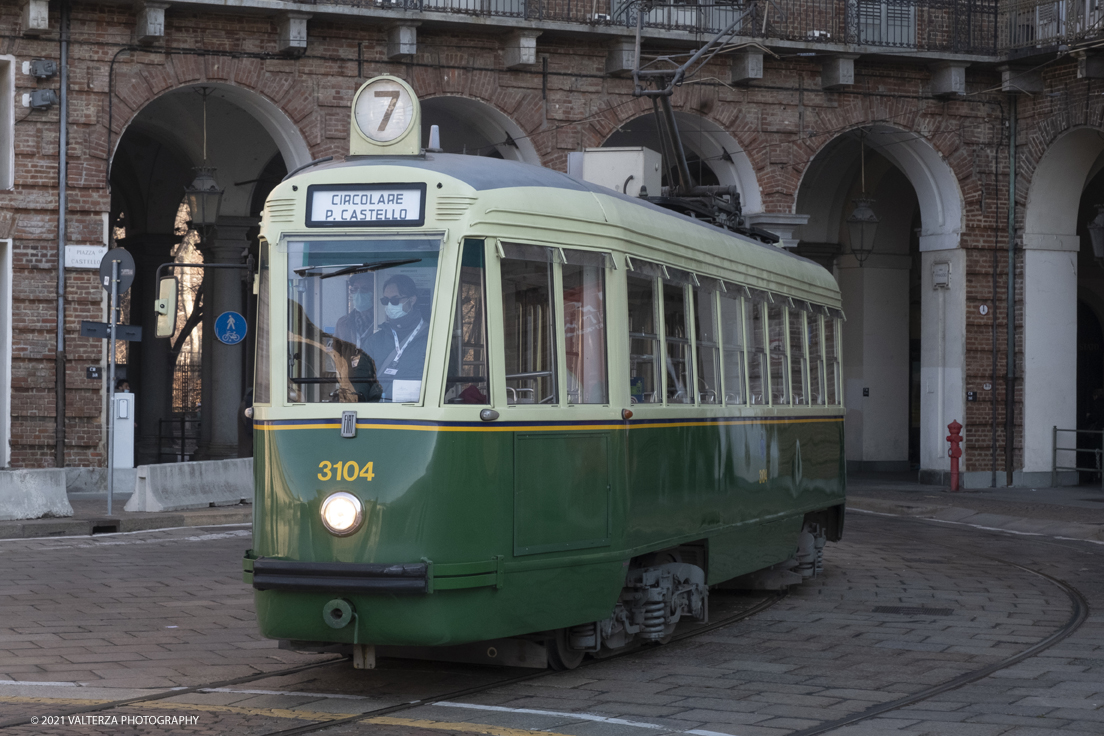 _DSF8842.jpg - 05/12/2021.Torino. Il Trolley Festival  giunge alla 15Â° edizione  e questâ€™anno Ã¨ anche lâ€™occasione per lâ€™apertura dei festeggiamenti per i 150 anni del tram a Torino. La prima corsa di un tram a cavalli avvenne infatti il 29 dicembre 1871. Nella foto tram ATM Torino anno di costruzione: 1949