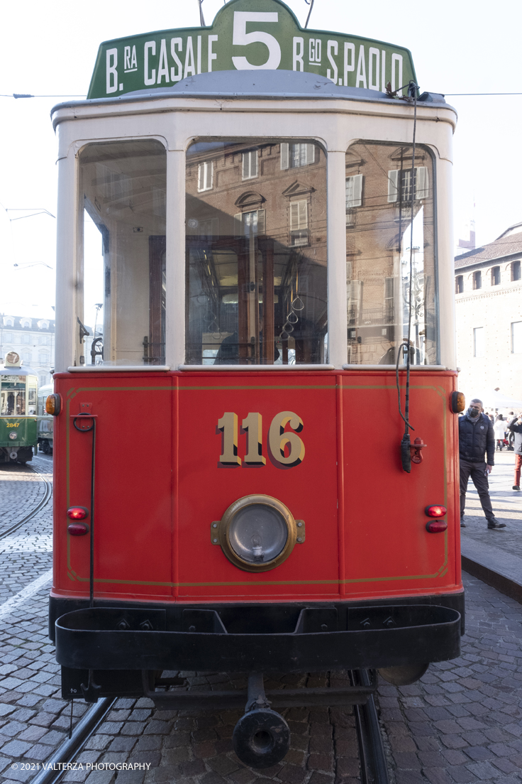 _DSF8885.jpg - 05/12/2021.Torino. Il Trolley Festival  giunge alla 15Â° edizione  e questâ€™anno Ã¨ anche lâ€™occasione per lâ€™apertura dei festeggiamenti per i 150 anni del tram a Torino. La prima corsa di un tram a cavalli avvenne infatti il 29 dicembre 1871. Nella foto vettura ATM Torino anno di costruzione 1911 oggi Ã¨ il tram circolante piÃ¹ anziano dell'intero parco storico torinese.