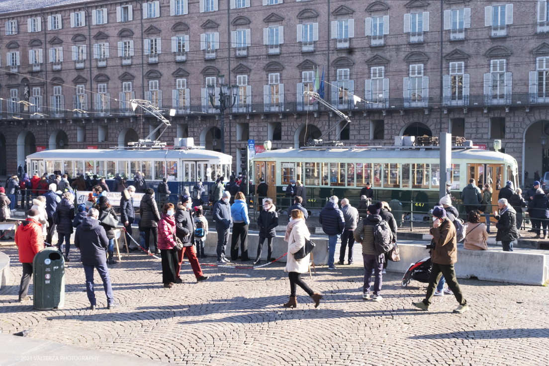 _DSF8929.jpg - 05/12/2021.Torino. Il Trolley Festival  giunge alla 15Â° edizione  e questâ€™anno Ã¨ anche lâ€™occasione per lâ€™apertura dei festeggiamenti per i 150 anni del tram a Torino. La prima corsa di un tram a cavalli avvenne infatti il 29 dicembre 1871. Nella foto area di partenza ed arrivo dei tram storici con trasposrto passeggeri in occasione del festival