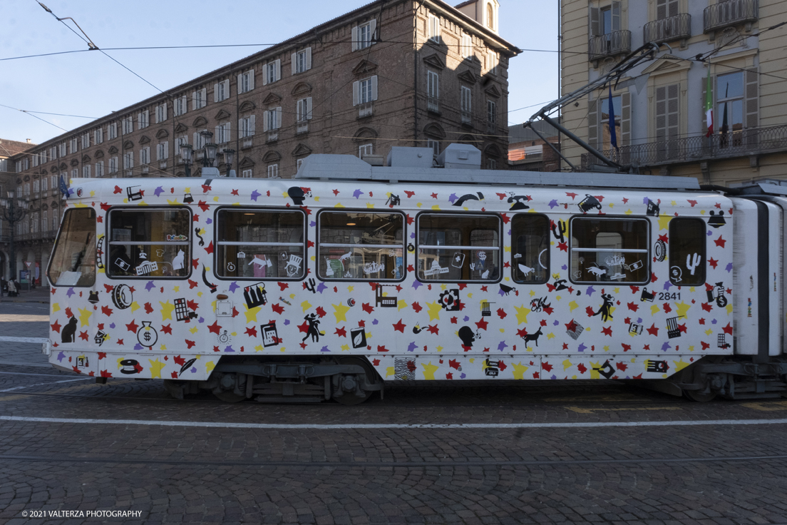 _DSF8981.jpg - 05/12/2021.Torino. Il Trolley Festival  giunge alla 15Â° edizione  e questâ€™anno Ã¨ anche lâ€™occasione per lâ€™apertura dei festeggiamenti per i 150 anni del tram a Torino. La prima corsa di un tram a cavalli avvenne infatti il 29 dicembre 1871. Nella foto tram ristorante Ristocolor, anno di costruzione 1959, anno di conversione 2002