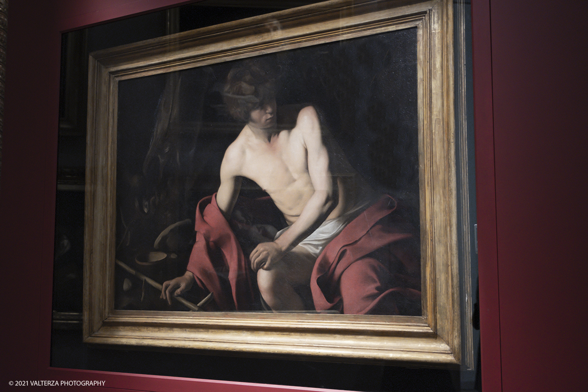 _DSF1750.jpg - 25-01-2021. Torino.  I visitatori dei Musei Reali di Torino potranno godere fino al 30 maggio di un emblematico capolavoro di Caravaggio. Dipinto tra il 1604 e il 1606 esso Ã© il San Giovanni Battista di Palazzo Corsini. Nella foto l'opera di Michelangelo Merisi detto il Caravaggio; San Giovanni Battista, 1604 -1606