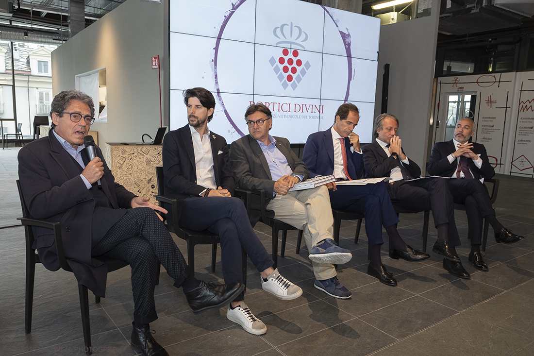 _DSF1145.jpg - 15-06-2019. Torino. Nove giorni di degustazioni, masterclass, incontri, visite guidate per apprezzare il Piemonte in un bicchiere: la cultura del vino, un paesaggio meraviglioso, le dimore piÃ¹ prestigiose, il valore del lavoro, lâ€™accoglienza e la convivialitÃ . Nella foto l'intervento di Germano Tagliasacchi Direttore Fondazione Contrada Torino Onlus