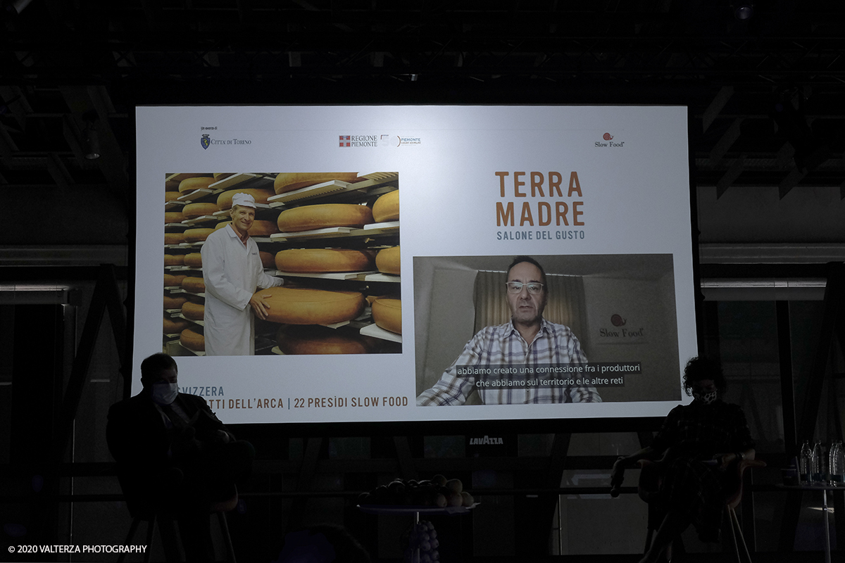 _DSF8085.jpg - 17/10/2020. Torino. Nuvola Lavazza. 20 anni in nome della BiodiversitÃ . Nella foto l'intervento di Francesco Sottile nell'intervista di Carla Coccolo