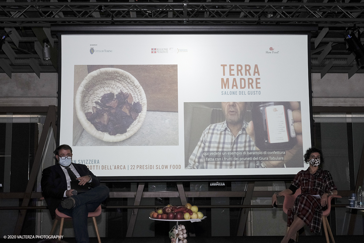 _DSF8090.jpg - 17/10/2020. Torino. Nuvola Lavazza. 20 anni in nome della BiodiversitÃ . Nella foto l'intervento di Francesco Sottile nell'intervista di Carla Coccolo