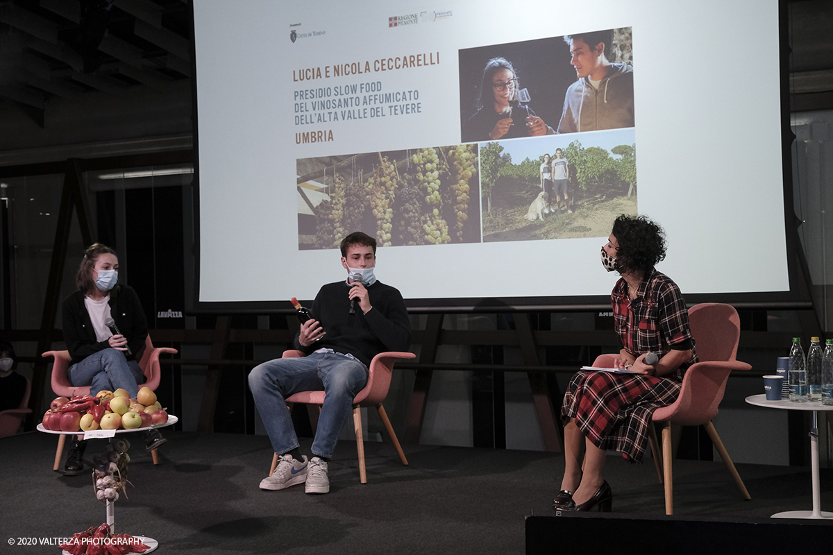 _DSF8159.jpg - 17/10/2020. Torino. Nuvola Lavazza. 20 anni in nome della BiodiversitÃ . Nella foto l'intervento di Lucia e Nicola Ceccarelli  nell'intervista di Carla Coccolo
