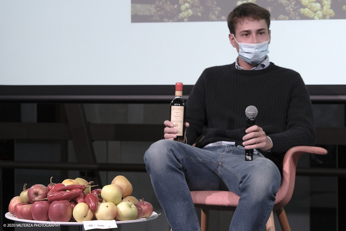 _DSF8187.jpg - 17/10/2020. Torino. Nuvola Lavazza. 20 anni in nome della BiodiversitÃ . Nella foto l'intervento di Lucia e Nicola Ceccarelli  nell'intervista di Carla Coccolo