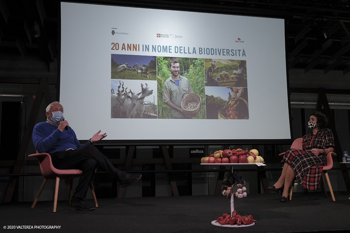 _DSF8263.jpg - 17/10/2020. Torino. Nuvola Lavazza. 20 anni in nome della BiodiversitÃ . Nella foto l'intervista conclusiva di Carla Coccolo a Piro Sardo, Presidente Slow Food per la BiodiversitÃ  Onlus