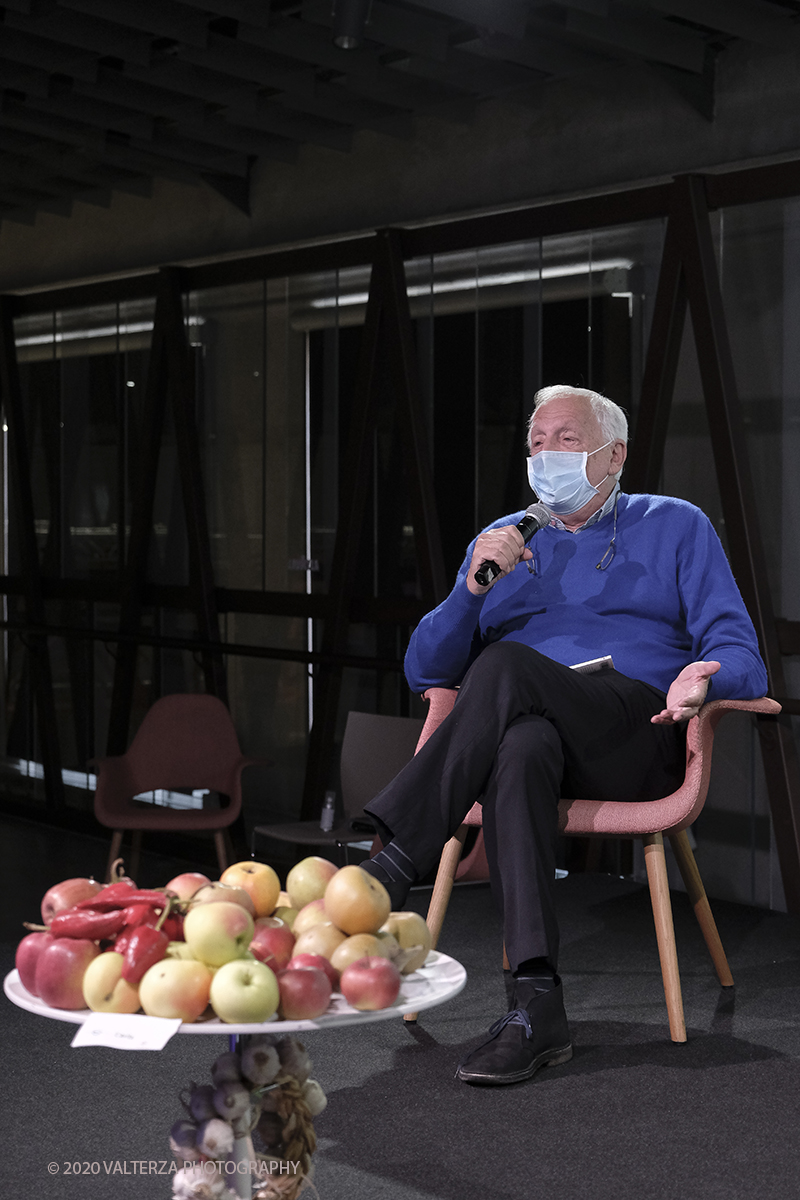 _DSF8272.jpg - 17/10/2020. Torino. Nuvola Lavazza. 20 anni in nome della BiodiversitÃ . Nella foto l'intervista conclusiva di Carla Coccolo a Piro Sardo, Presidente Slow Food per la BiodiversitÃ  Onlus