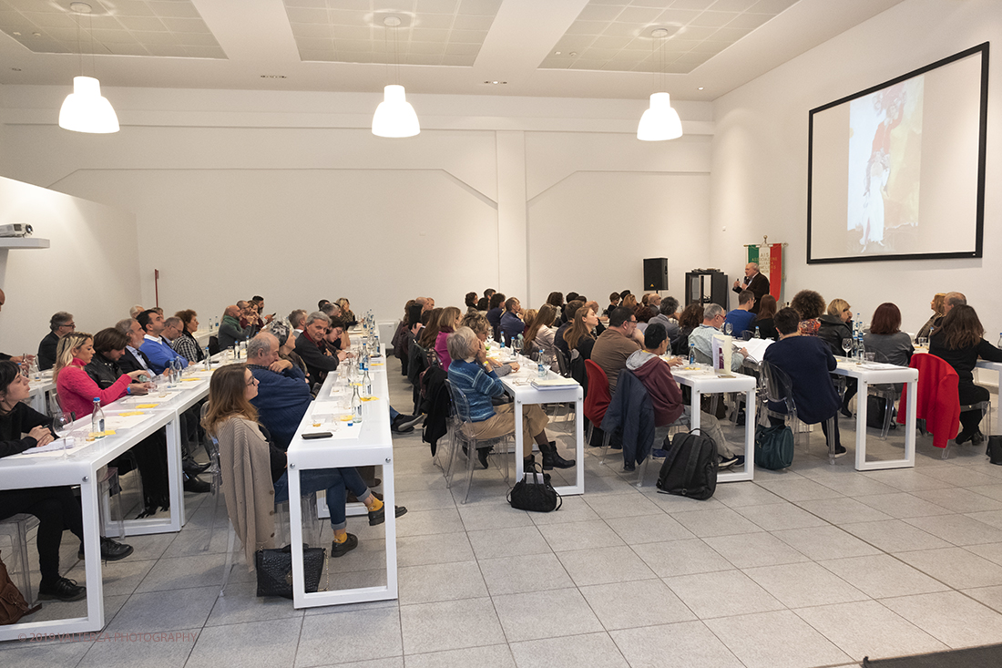 _DSF4894.jpg - 16-11-2019. Torino.   al vino aromatizzato Ã¨ stato dedicato un weekned giornata con degustazioni, miscelazioni e workshop, organizzata dallâ€™Istituto del Vermouth che ha invitato i 18 produttori storici per raccontare segreti e tradizione dello storico aperitivo. Nella foto l'ara dove si svolgono i workshop sul vermouth  per raccontare segreti e tradizione dello storico aperitivo.